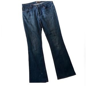 Levi’s Demi Curve Classic Boot Cut Jeans size 12/31